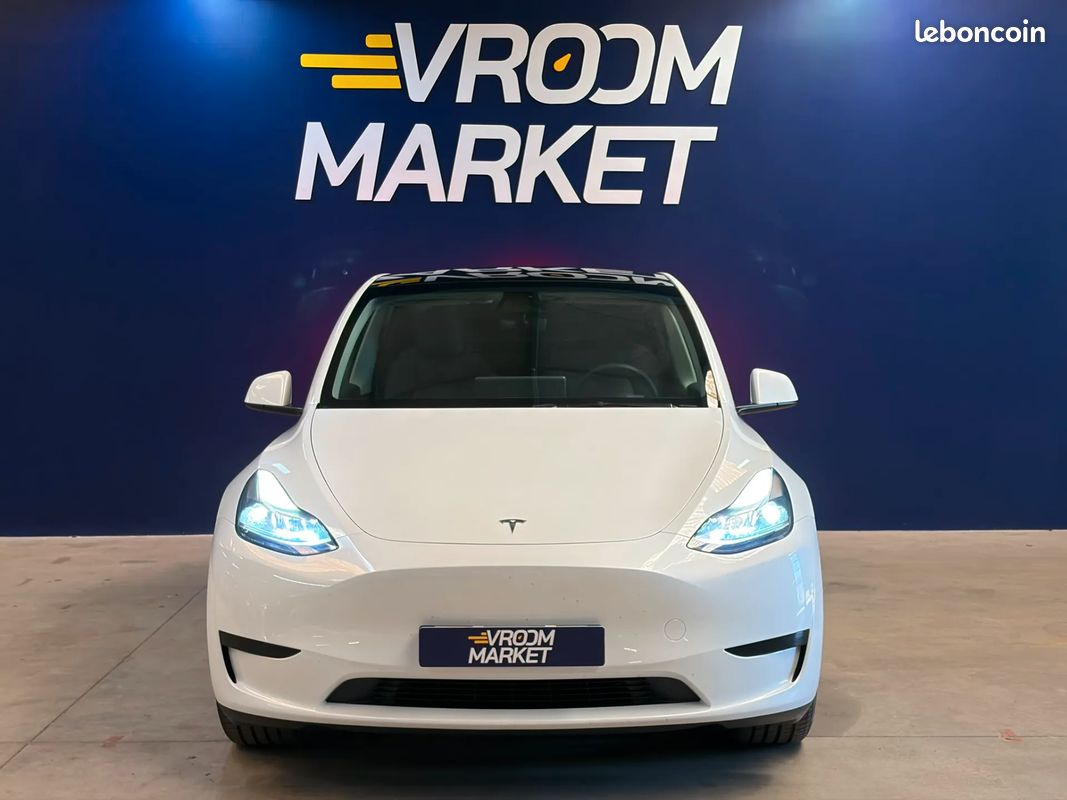 TESLA Model Y Electrique 264 ch Standard - 2022 - 58 500 km - Mode sentinelle - Attelage (image 8)