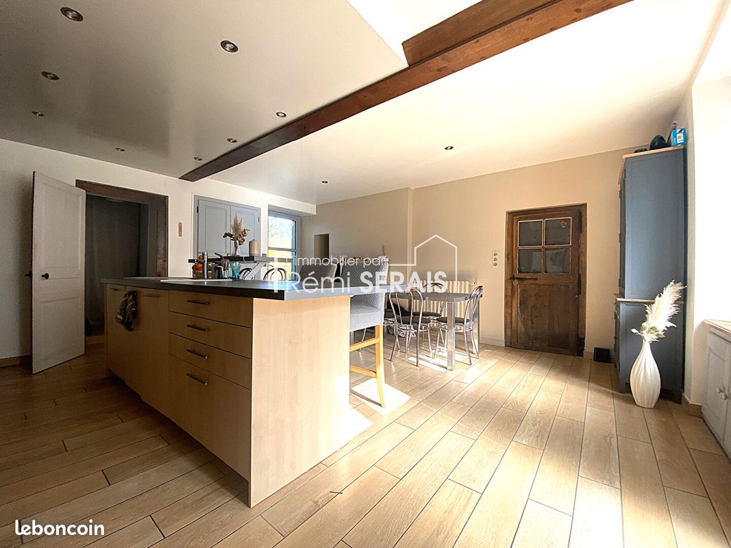 Maison 7 pièces 158 m² · à Colombiers · 158 m² · 204 700 €