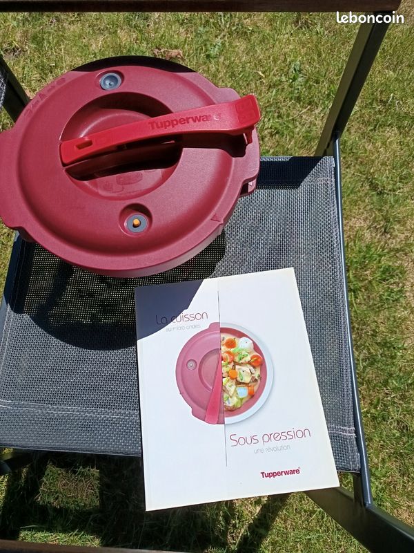 Micro minute Tupperware (image 1)