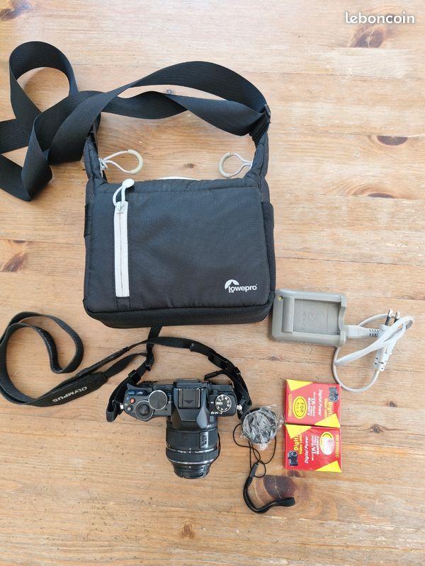 Olympus OM-D E-M10 avec objectif (image 9)