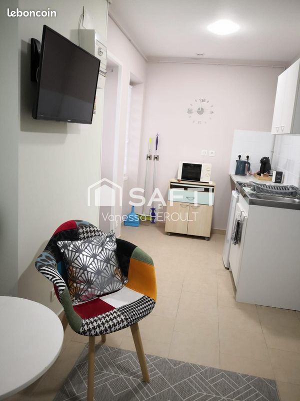 Studio 6 pièces 288 m² (image 18)