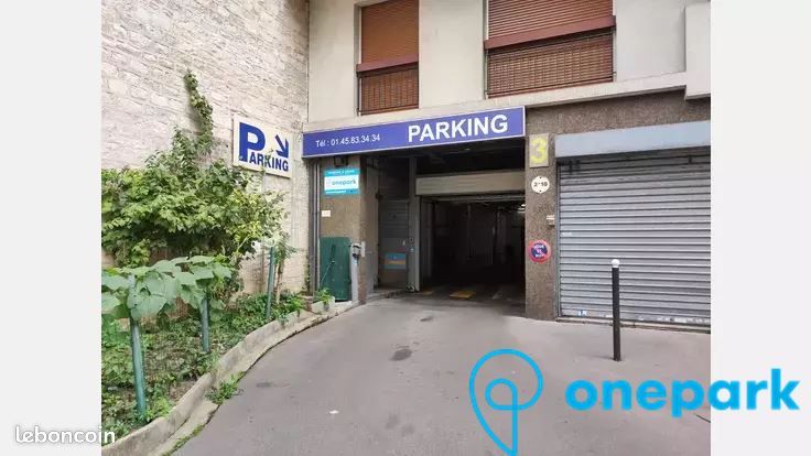 Parking 12 m² · à Paris · 12 m² · 137 €/mois