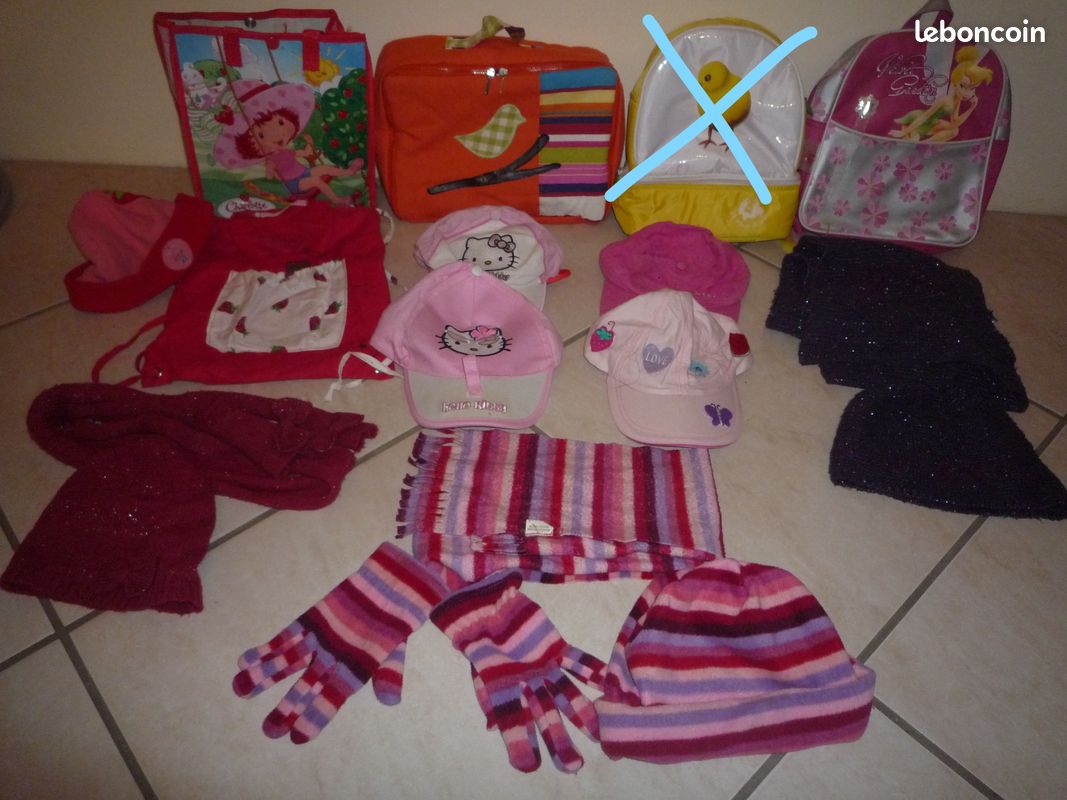 Lot sac,cartable,casquette,bonnet,écharpe,gant (image 4)