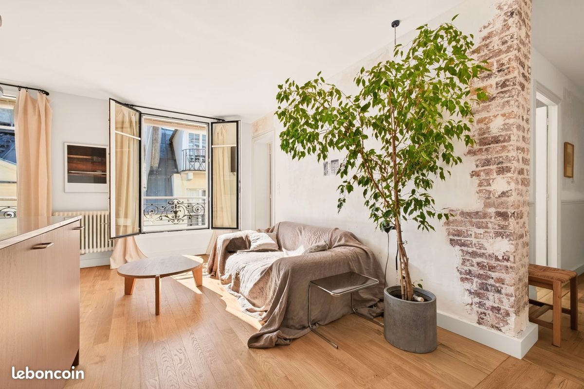 Appartement 2 pièces 49 m² · à Paris 3e · 49 m² · 670 000 €