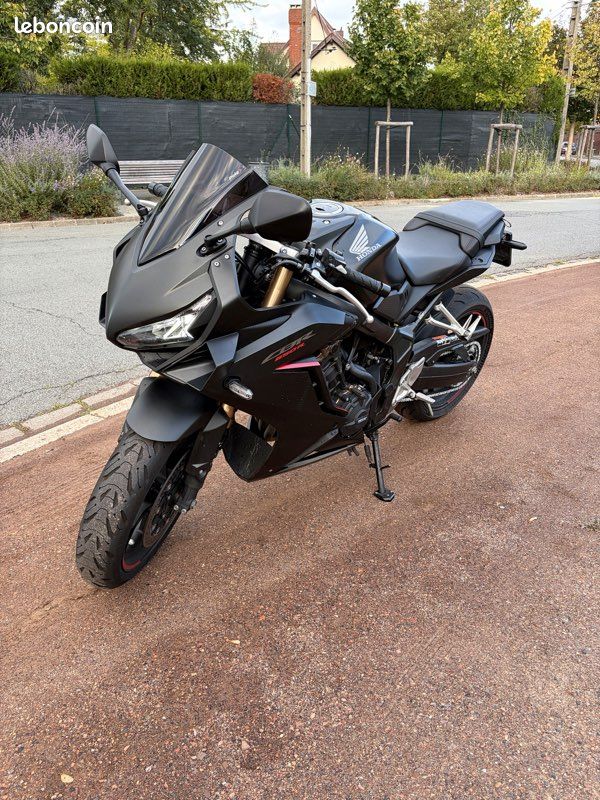Honda CBR650R 2020 A2 noir mat 16 500 km CT OK 2029 (image 3)
