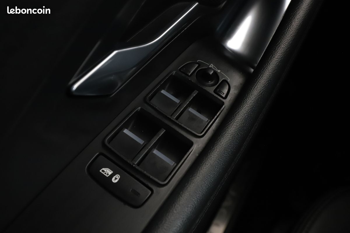 Jaguar E-Pace D180 AWD S BVA 180 ch (image 22)