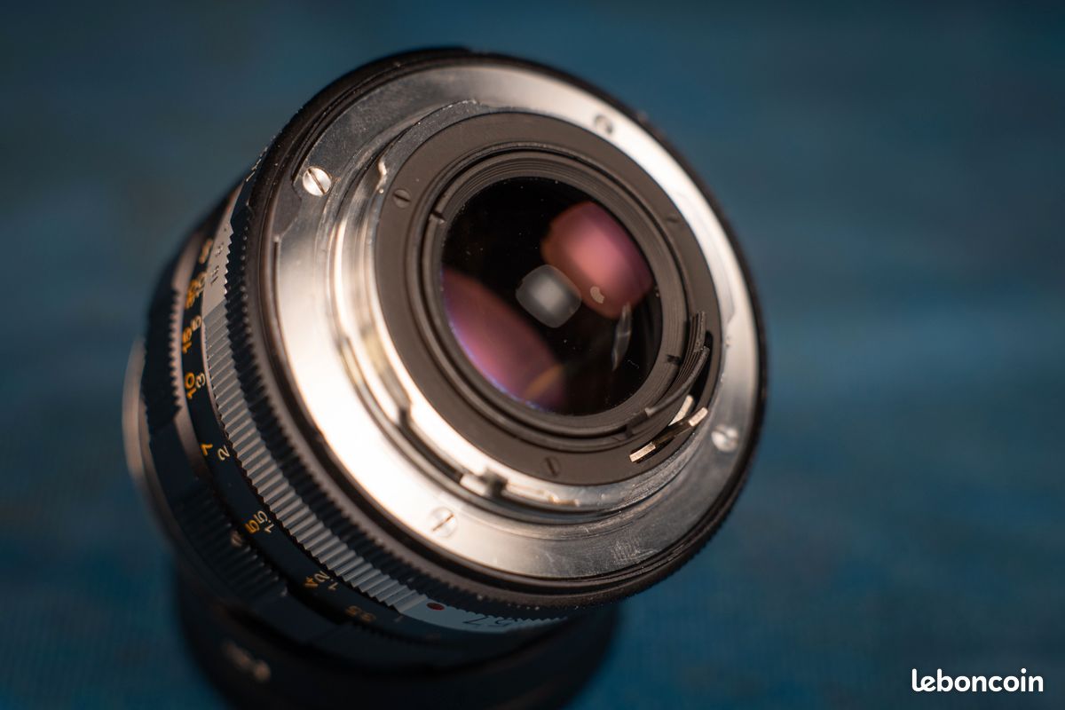 Objectif Konica Hexanon AR 50mm F/1.4 – Monture Konica – Très Bon état