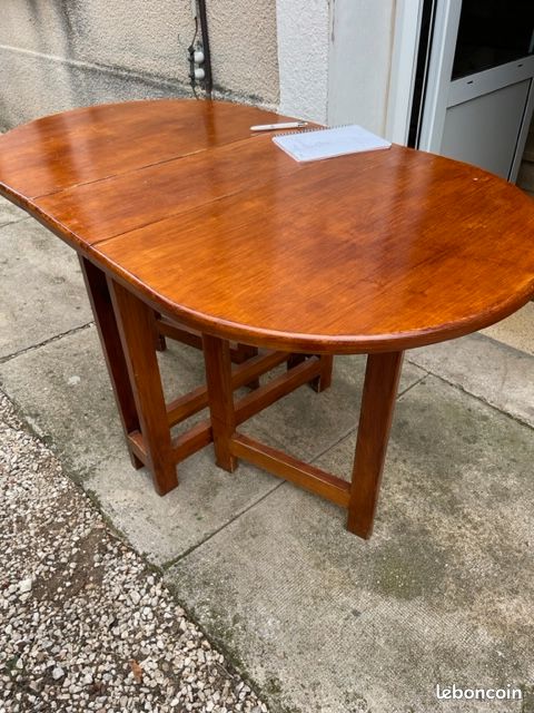 Table de cuisine en bois massif (image 1)