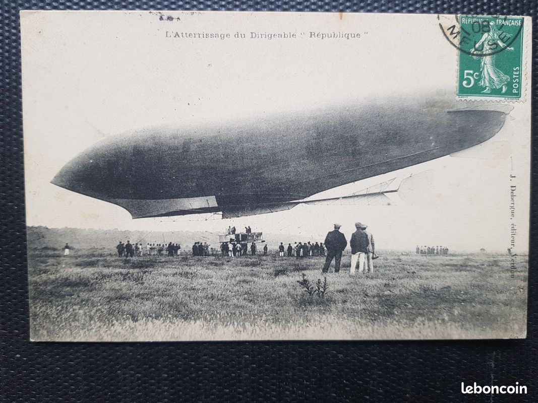 Carte Postale Ancienne CPA - Atterrissage Du Dirigeable République - Début 1900