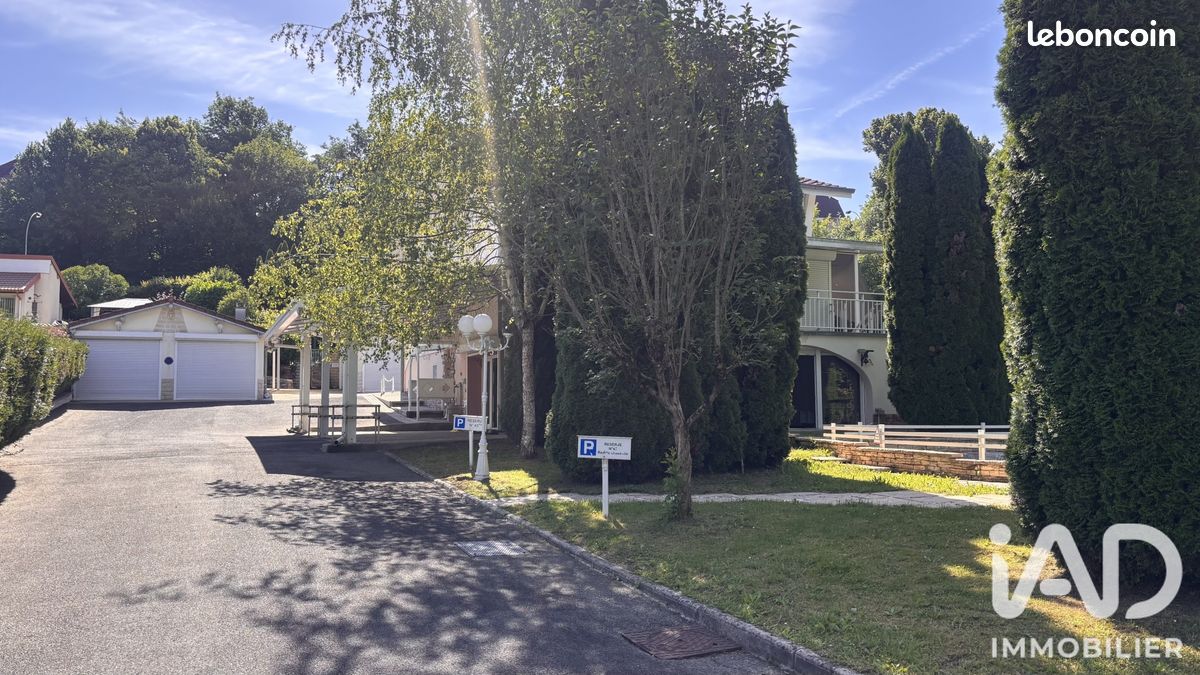 Maison 11 pièces 302 m² · à Hérimoncourt · 302 m² · 349 800 €