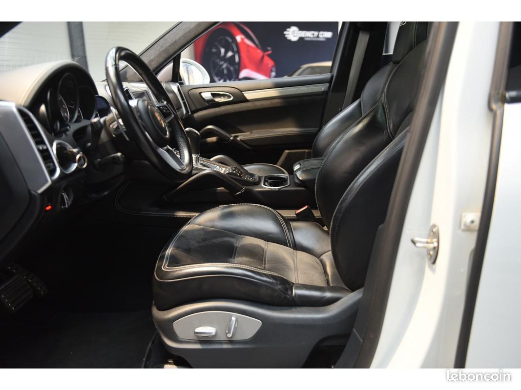 PORSCHE CAYENNE GTS - 3.6i V6 - 440ch - BVA - Suivi Porsche (image 8)