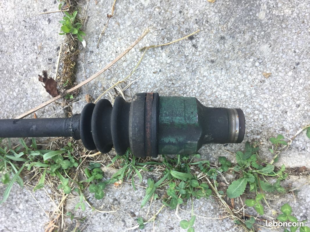 CARDAN AVANT GAUCHE SUZUKI SWIFT III 5P 1.3i 90 16V 4X4 10/2006 -  Équipement auto