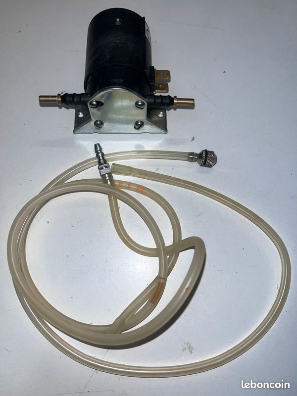 Pompe Kavan carburant méthanol ou essence. Modelisme (image 3)