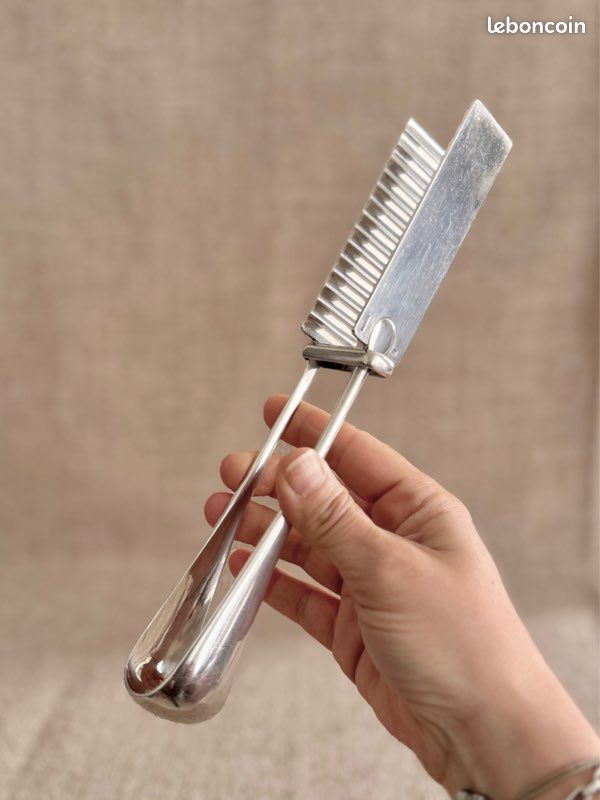 PINCE A ASPERGES CHRISTOFLE METAL ARGENTÉ 1930