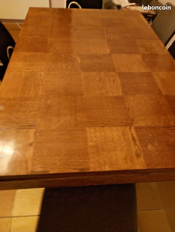 Table (image 1)
