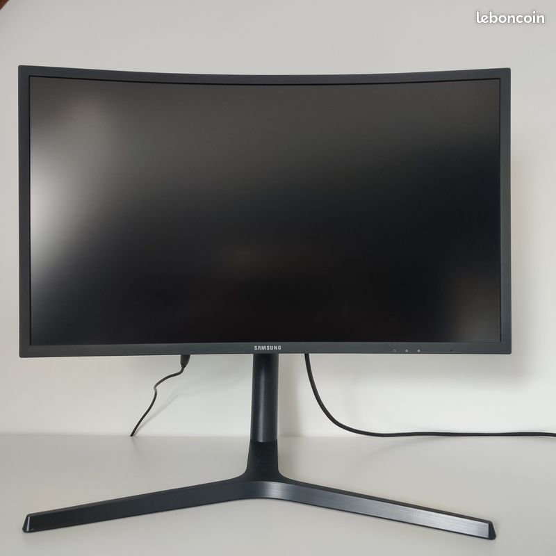 Ecran Incurvé 27" 144Hz 1440p Samsung (image 2)