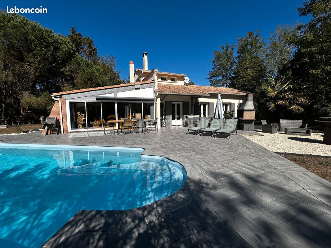 Maison 8 pièces 283 m² · à La Tremblade · 283 m² · 890 000 €