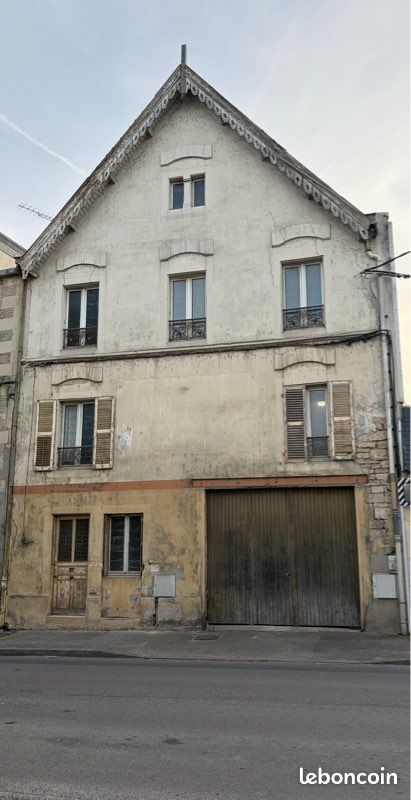 Maison 1 pièce 90 m² · à Joinville · 90 m² · 100 000 €