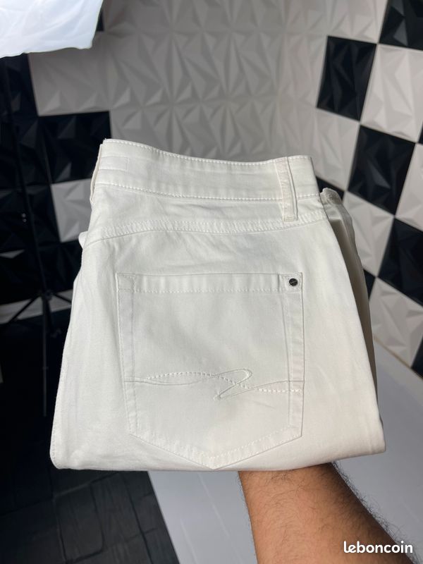 Pantalon lin femme d'occasion - Vêtements