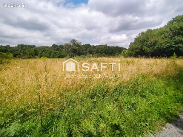 Terrain 7097 m² BENAIS