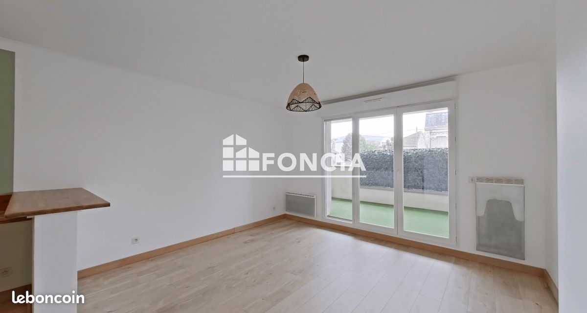 Appartement 2 pièces 45 m² · à Livry-Gargan · 45 m² · 889 €/mois