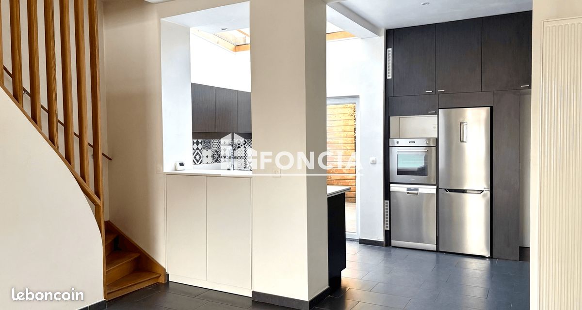 Maison 5 pièces 122 m² · à Tourcoing · 122 m² · 1 100 €/mois
