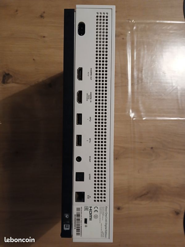 Xbox one S (image 3)