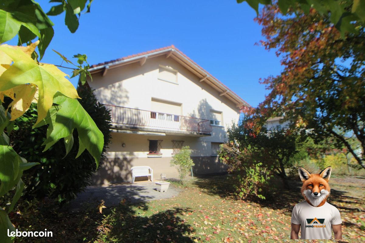 Maison 9 pièces 207 m² · à Valdoie · 207 m² · 238 000 €