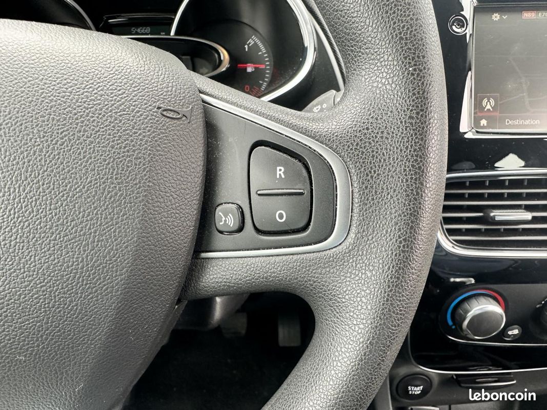 RENAULT CLIO 1.5 ENERGY DCI 75 Société Air MédiaNav GARANTIE 12 MOIS (image 9)