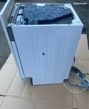 Lave-Vaisselle Intégrable Sharp 45cm QW I1GI47EX - 10 Couverts, 47dB