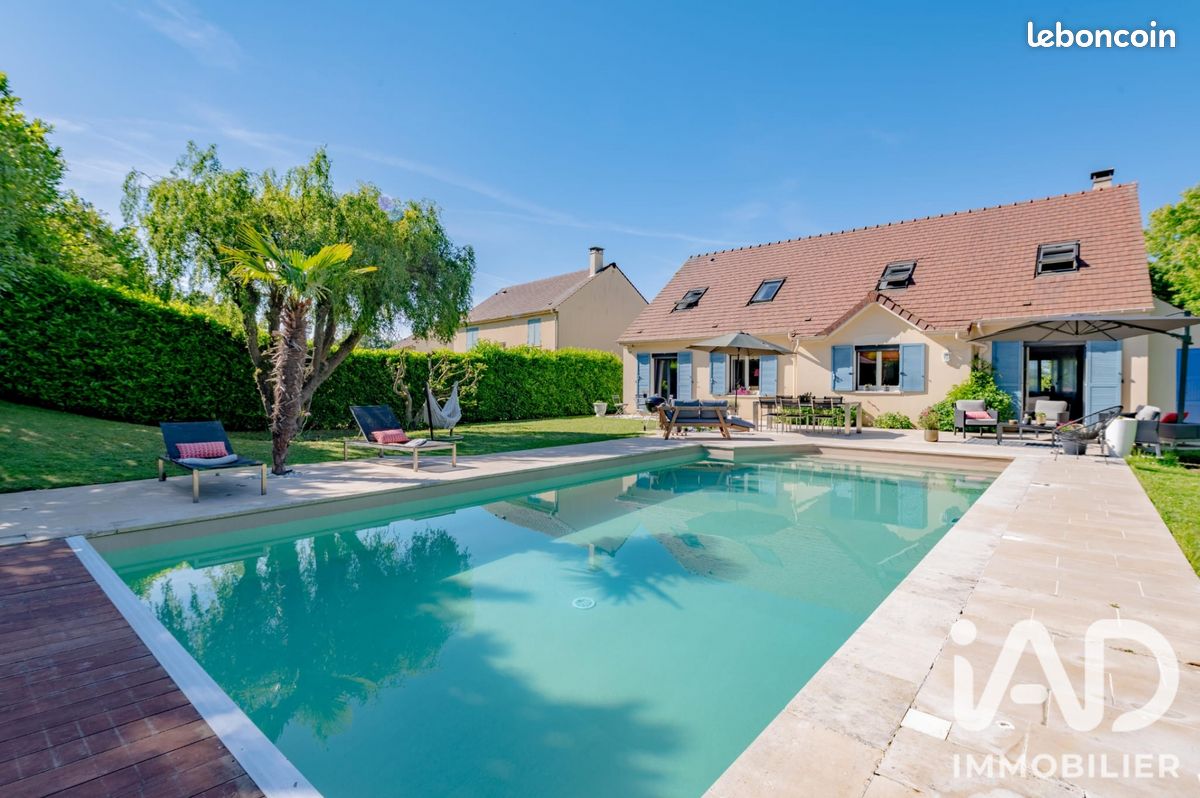 Maison 7 pièces 157 m² · à Étiolles · 157 m² · 699 000 €