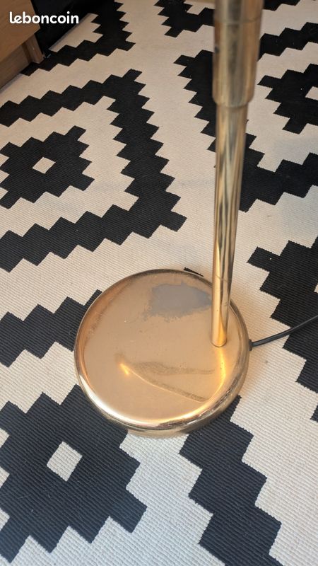 Lampe de bureau doree (image 3)