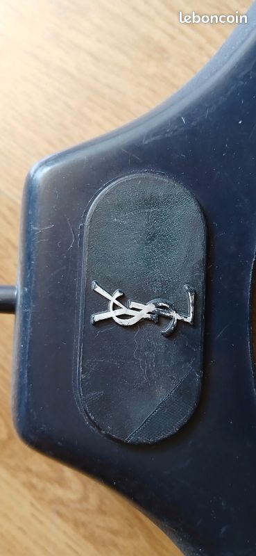 Cintre Yves St Laurent (image 3)