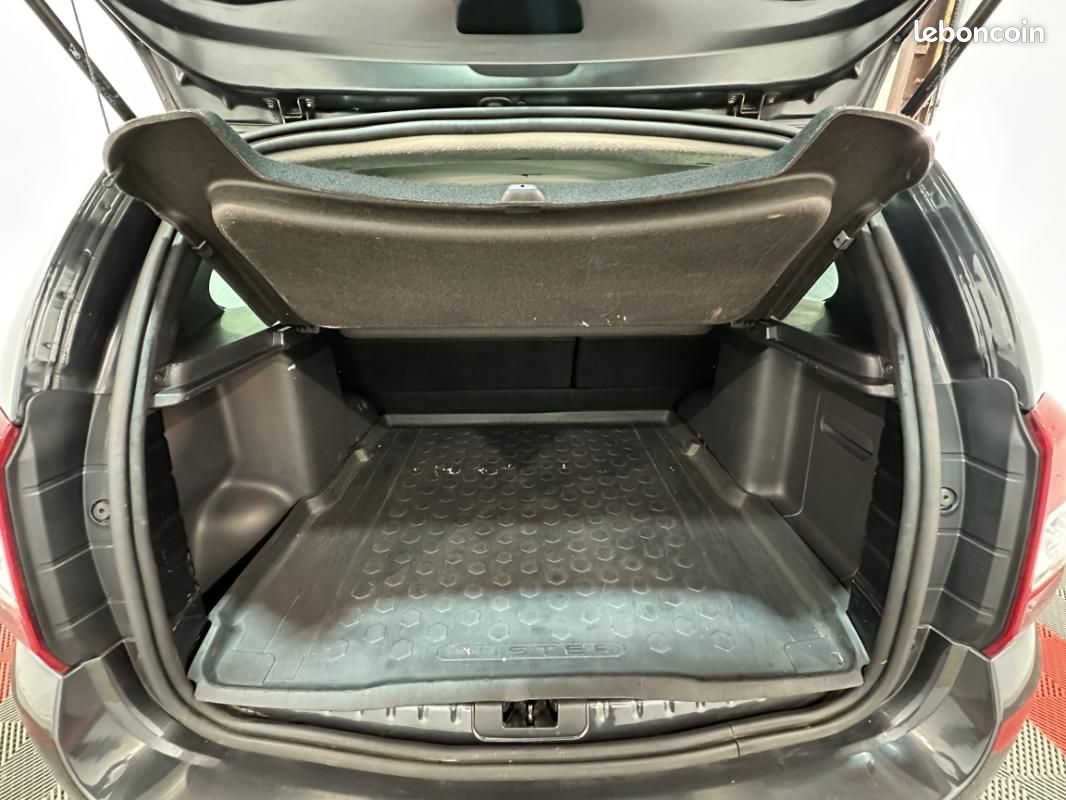 Dacia Duster 1.5 dCi 110 4x4 Prestige (image 19)