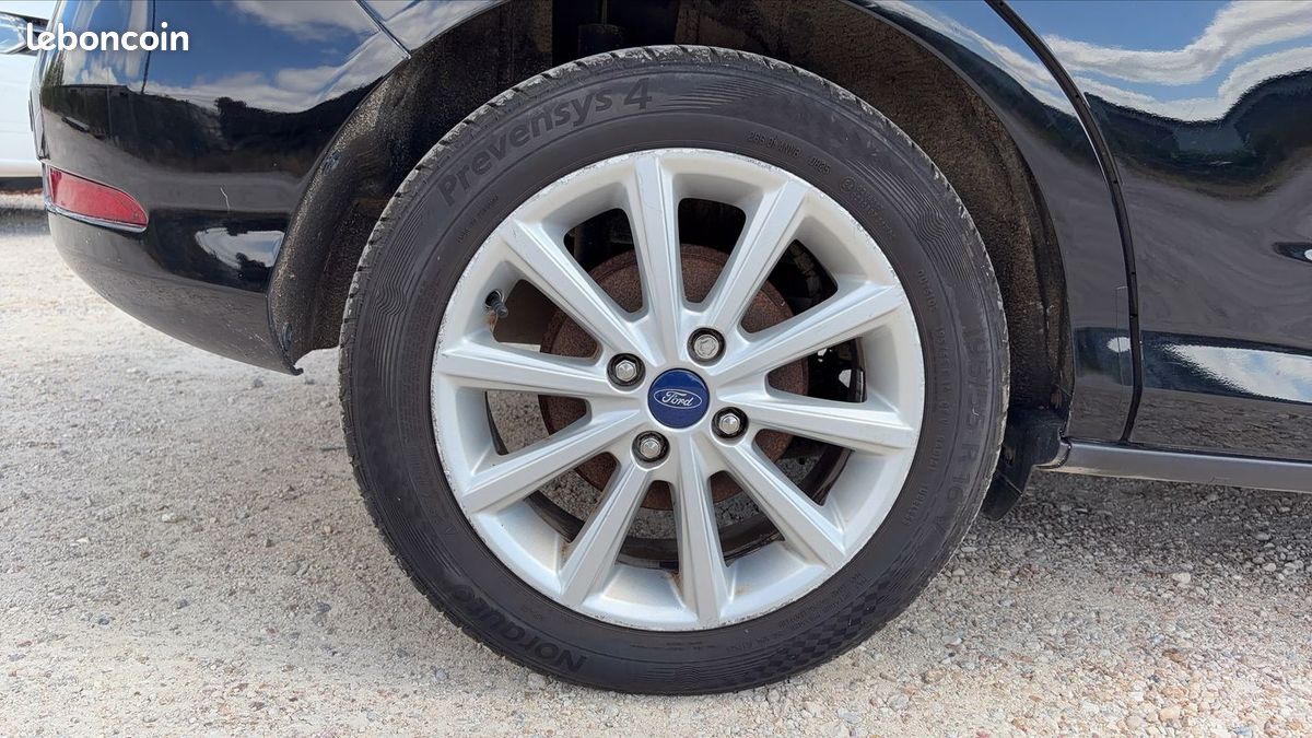Ford B-Max 1.6 TiVCT 105 PowerShift Titanium (image 16)