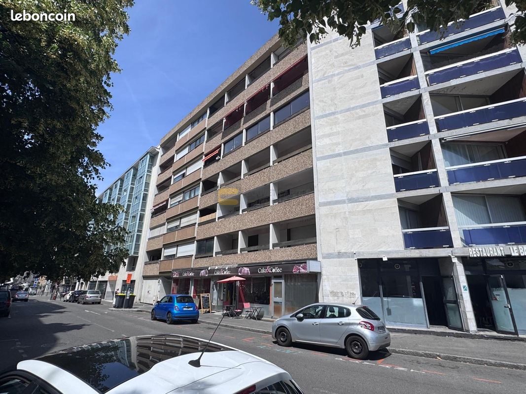 Appartement 2 pièces 51 m² · à Annemasse · 51 m² · 155 000 €