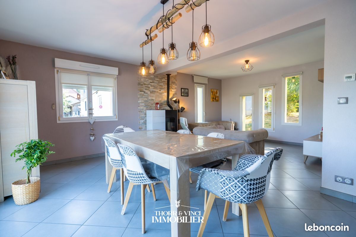 Maison 6 pièces 106 m² · à Strueth · 106 m² · 289 800 €