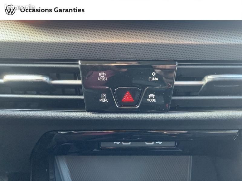 Volkswagen Golf 1.5 eHybrid 204ch Style DSG6 (image 39)