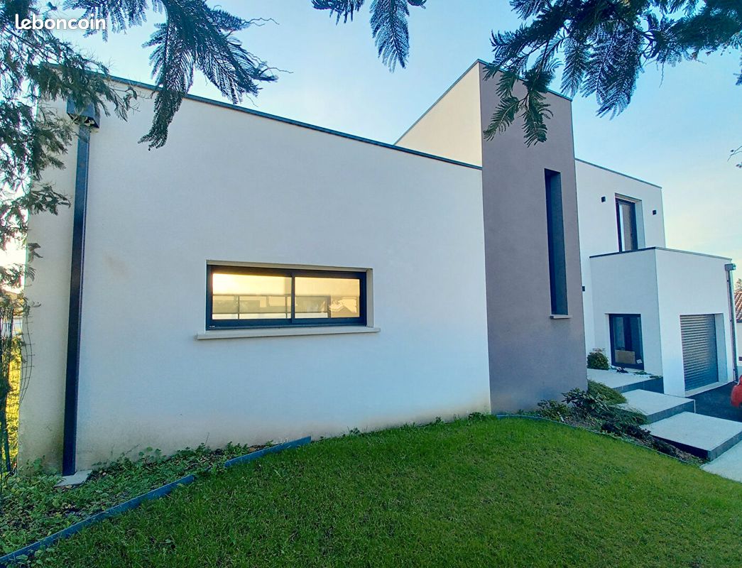 Maison 6 pièces 150 m² · à Le Loroux-Bottereau · 150 m² · 463 000 €