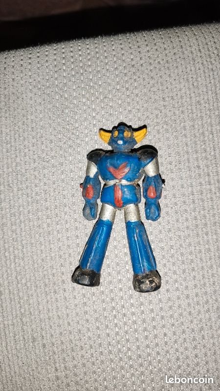 Collector Goldorak – Paquet De Mouchoirs Bandai 1980 – Neuf – Figurine Nostalgie