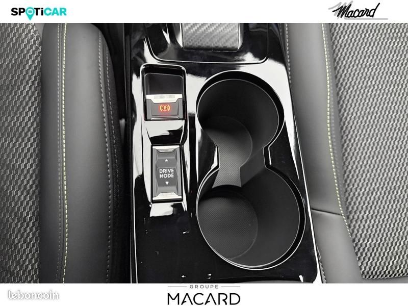 Peugeot 208 1.2 Hybrid 145ch GT e-DCS6 (image 34)