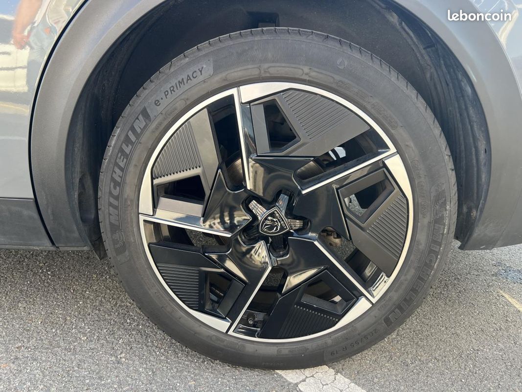 Peugeot 408 1.2 130 eat8 gt (image 30)