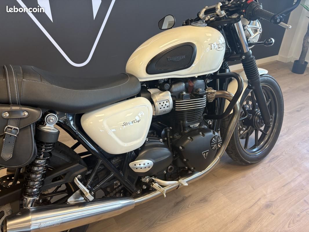 Triumph STREET CUP 900 cm3 (image 3)