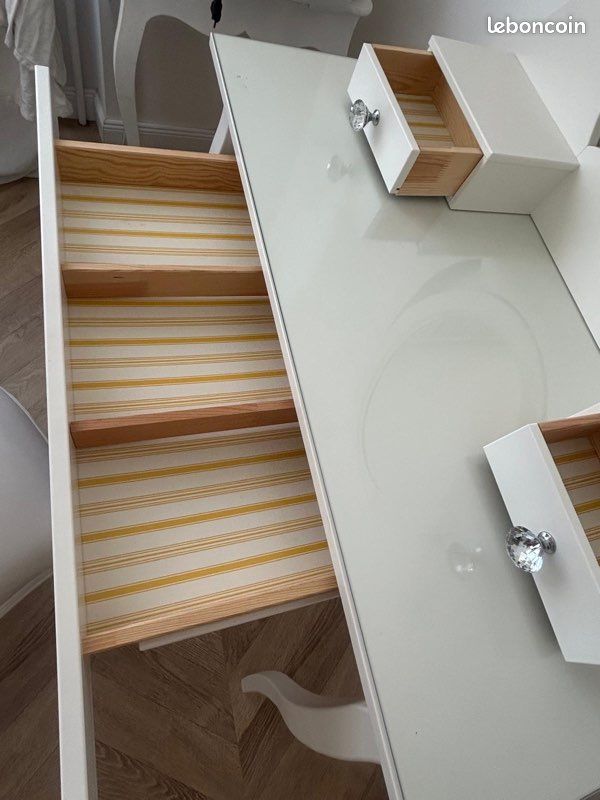 Commode adulte IKEA fauteuil maisons du monde (image 4)