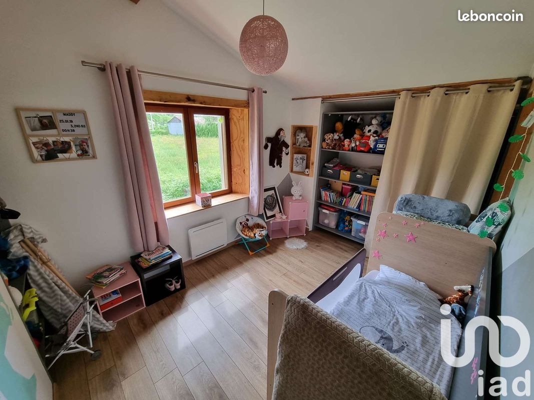 Maison en bois 5 pièces 135 m² - Les Forges 79340 (image principale 8)