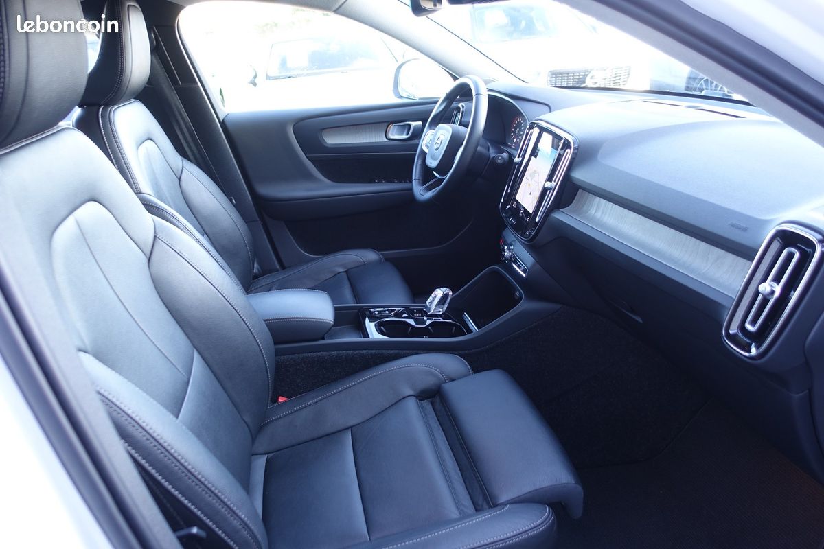 XC40 T4 Hybride Rechargeable Geartronic Inscription 211ch Cuir sport/Gps Europe/Carplay/Accès confort/Régulateur/1*Main/Garantie 12 mois (image 5)