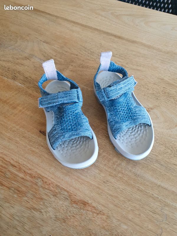 Sandales randonnée Décathlon pointure 30 Chaussures