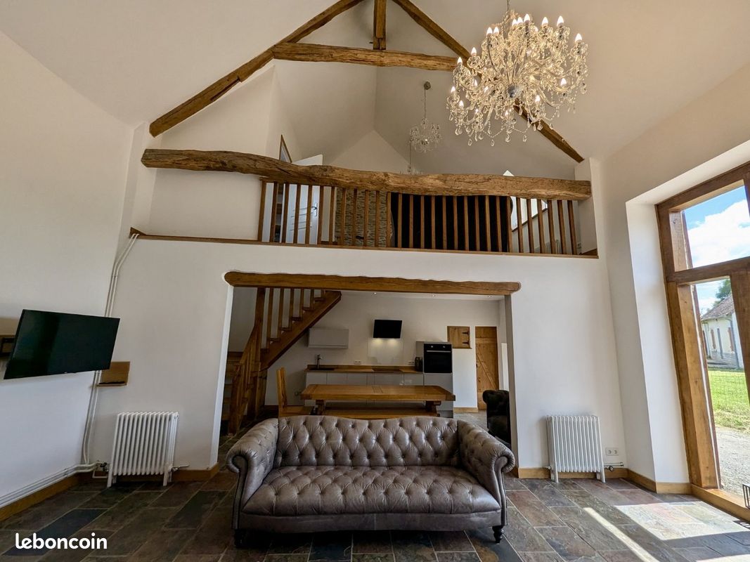 Maison 8 pièces 156 m² · à Parnac · 156 m² · 225 000 €
