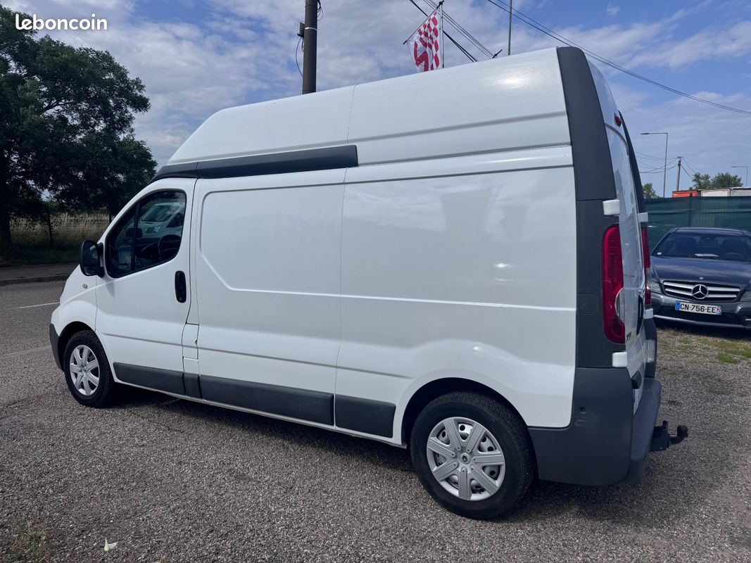 Renault TRAFIC L2H2 2.0 dCi 16V 90 cv PRIX HT + TVA RECUPERABLE (image 4)