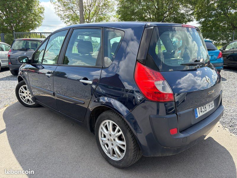 Renault Scenic II 1,5 DCI 85 Chvx « Première Main » (image 2)